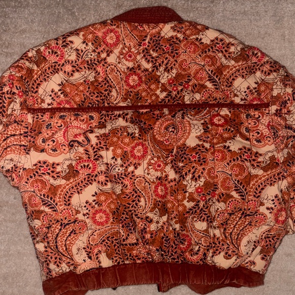 Free People great escape Paisley Quilted Jacket - Picture 5 of 5